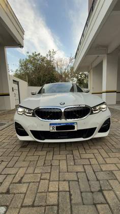 BMW 320i 2.0 16V TURBO GASOLINA M SPORT AUTOMÁTICO BMW 320i 2.0 16V TURBO GASOLINA M SPORT AUTOMÁTICO